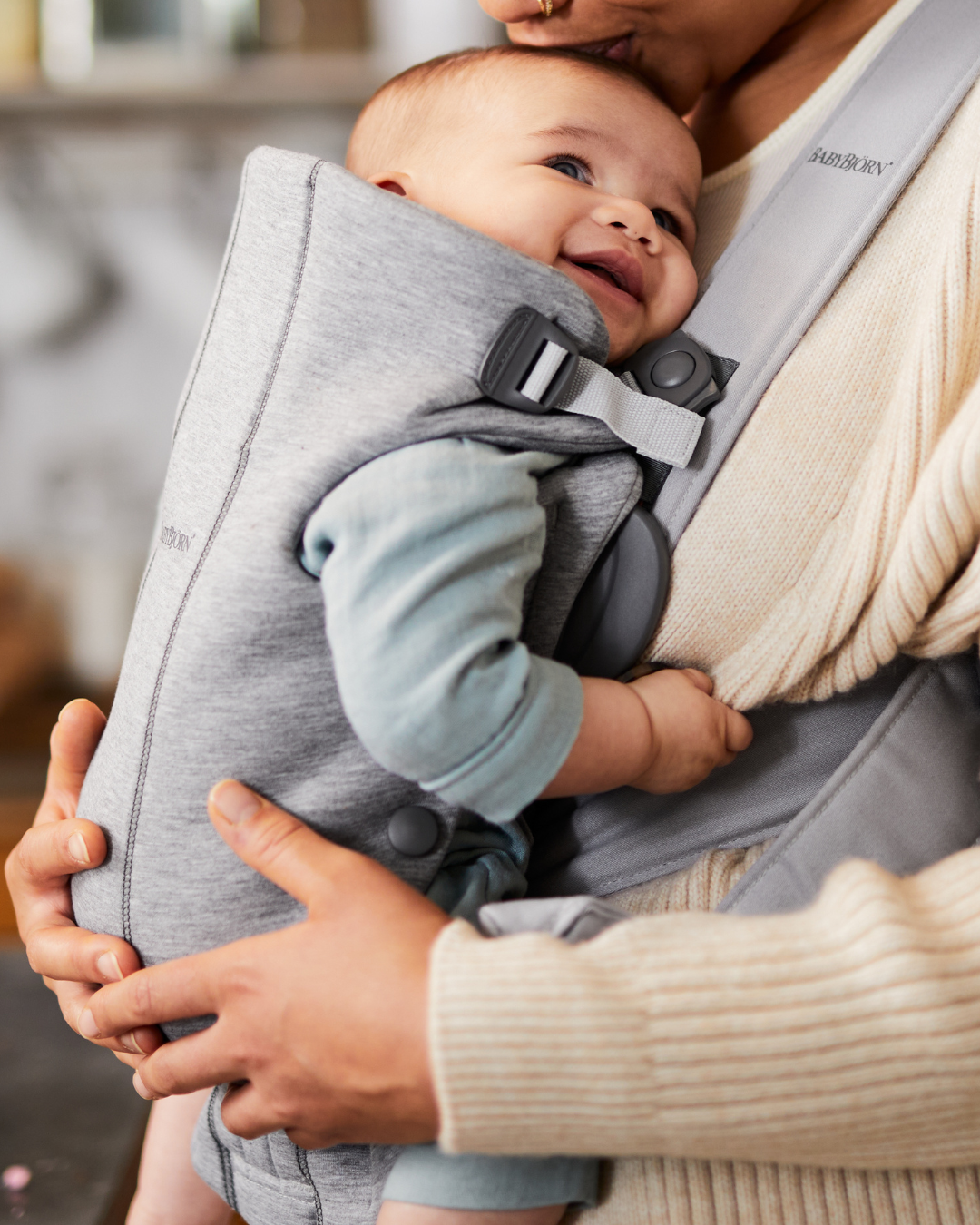 Baby’s first Christmas: Τα δώρα που φτιάχνουν αναμνήσεις