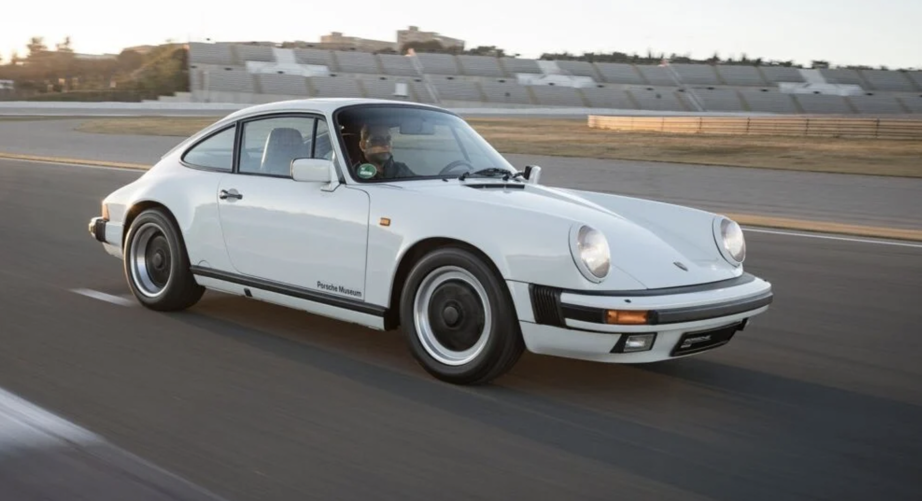 Πώς κατασκευάζονταν οι Porsche το 1986 (video)