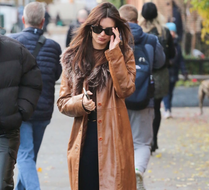 Leather coat: Το πιο stylish πανωφόρι της σεζόν – Οδηγός αγοράς για να διαλέξεις