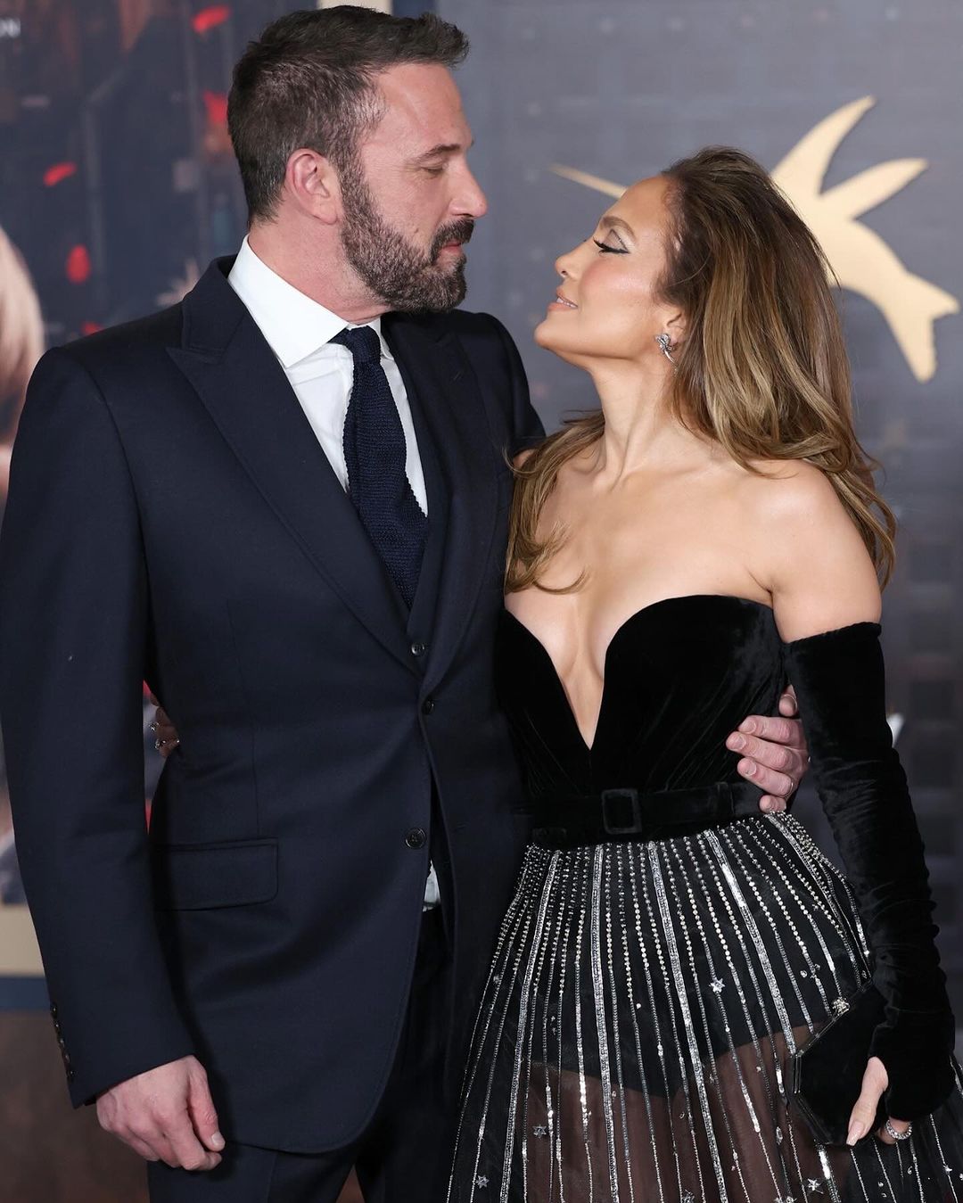 Jennifer Lopez: Ασταμάτητα φιλιά με τον Ben Affleck στην πρεμιέρα της νέας της ταινίας
