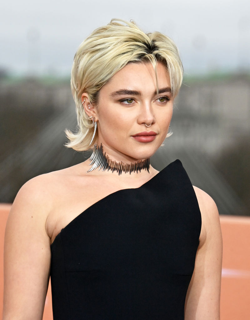 H Florence Pugh υιοθέτησε το εμβληματικό haircut της Diana