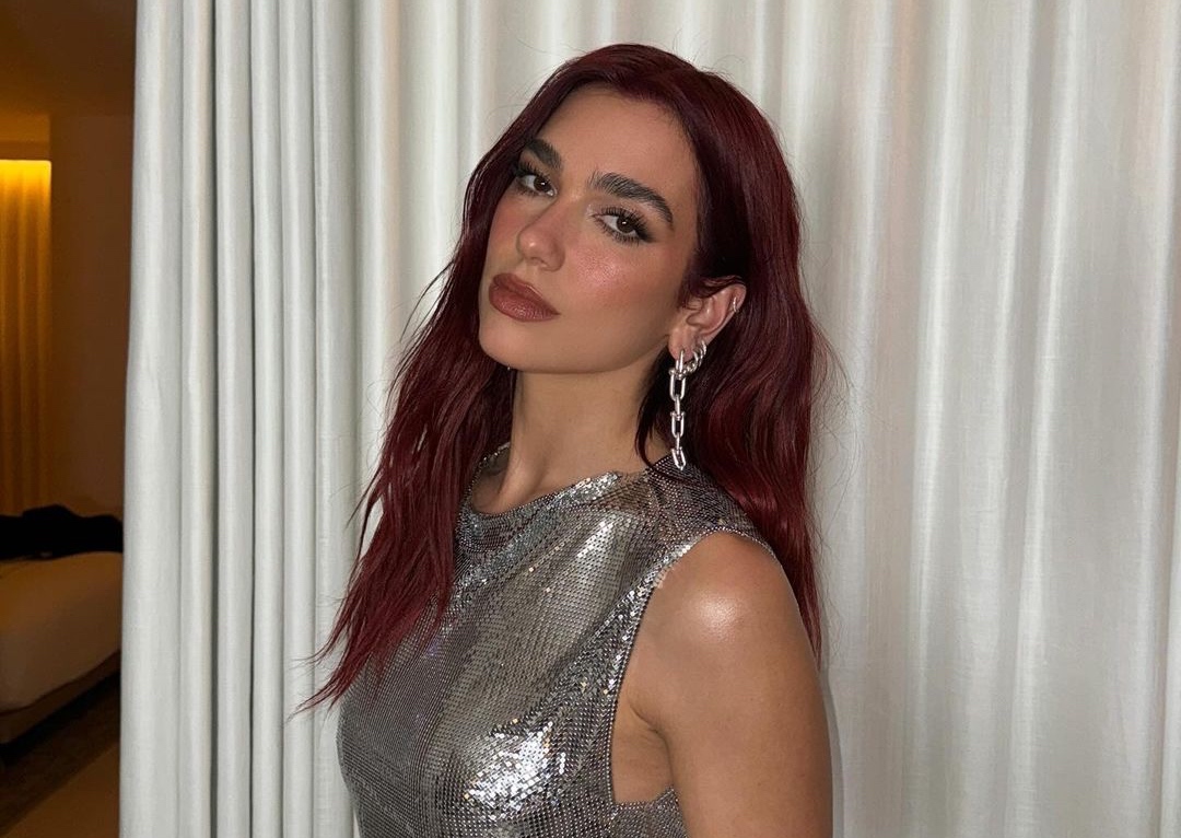 H Dua Lipa φόρεσε την απόλυτη τάση στις μπαλαρίνες