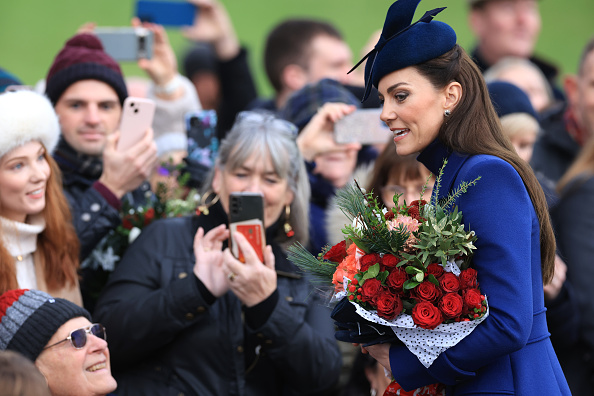 Kate Middleton: Η νέα οικογενειακή φωτογραφία και ο λόγος που ζήτησε συγγνώμη