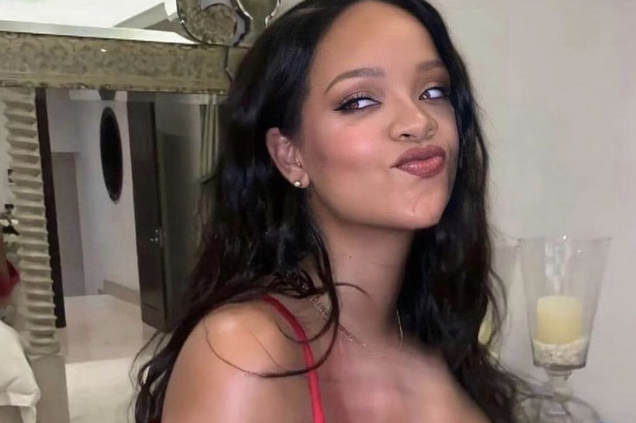 Rihanna: Ντύθηκε καλόγρια και έδωσε την πιο αποκαλυπτική της συνέντευξη- Όσα είπε για τη γνωριμία της με τον A$AP και τη μητρότητα
