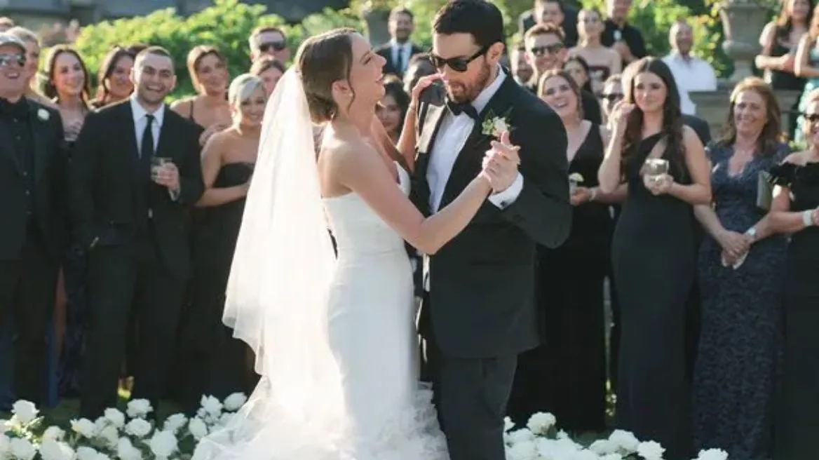 Eminem: Η κόρη του παντρεύτηκε και εκείνος χόρεψε μαζί της στον γάμο – Φωτογραφίες