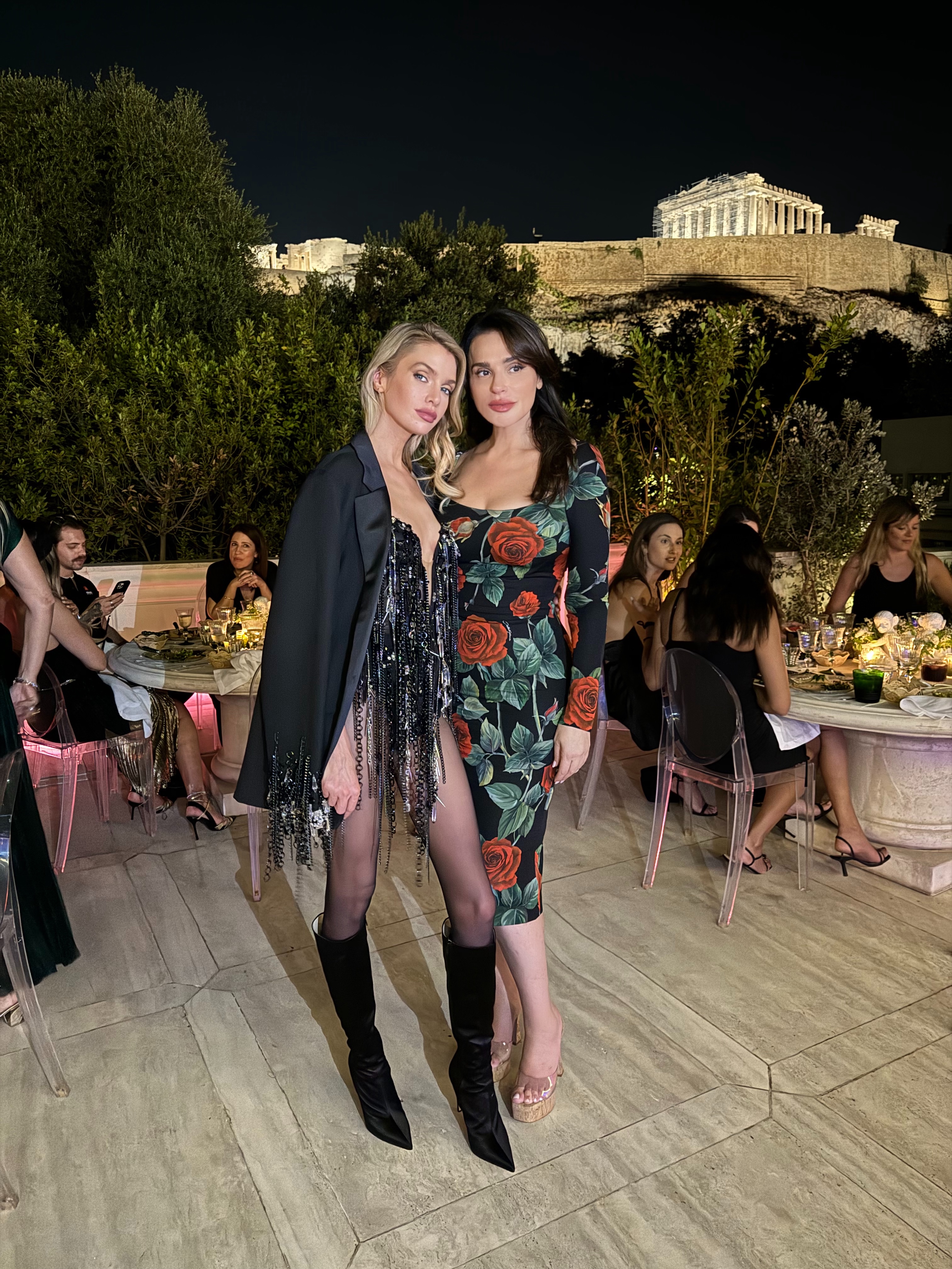 Η Σίλια Κριθαριώτη και το top model Stella Maxwell ενώνουν τις δυνάμεις τους για μία φαντασμαγορική κολεξιόν