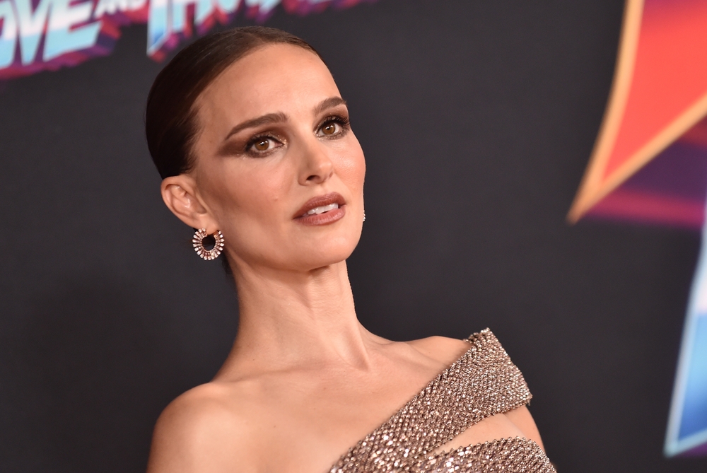 Natalie Portman: Αποκάλυψε τον περίεργο τρόπο, με τον οποίο η Rihanna βοήθησε να ξεπεράσει το διαζύγιό της